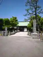 蜂穴神社(石清尾八幡宮末社)の{uncategorized: "未分類", other: "その他", undefined: "問題あり", building: "その他建物", grave: "お墓", sacred_gate: "鳥居", guardian: "狛犬", statue: "像", buddha: "仏像", history: "歴史", nature: "自然", garden: "庭園", animal: "動物", pagoda: "塔", temizu: "手水舎", mountain_gate: "山門・神門", sanctuary: "本殿・本堂", subordinate: "末社・摂社", art: "芸術", scenery: "景色", jizo: "地蔵", ema: "絵馬", goshuin: "御朱印", omikuji: "おみくじ", items: "授与品その他", amulet: "お守り", goshuincho: "御朱印帳", eats: "食事", festival: "お祭り", votive_dance: "神楽", shichigosan: "七五三参", wedding: "結婚式", experience: "体験その他", initially: "初詣", around: "周辺", anti_infection: "感染症対策"}