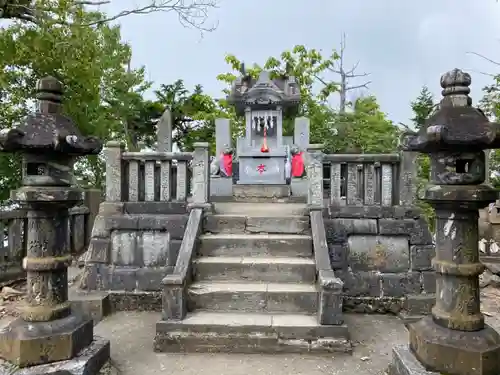 三峯神社の本殿・本堂