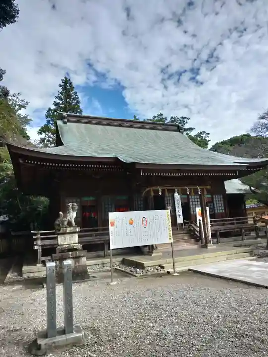 砥鹿神社(里宮)の末社・摂社