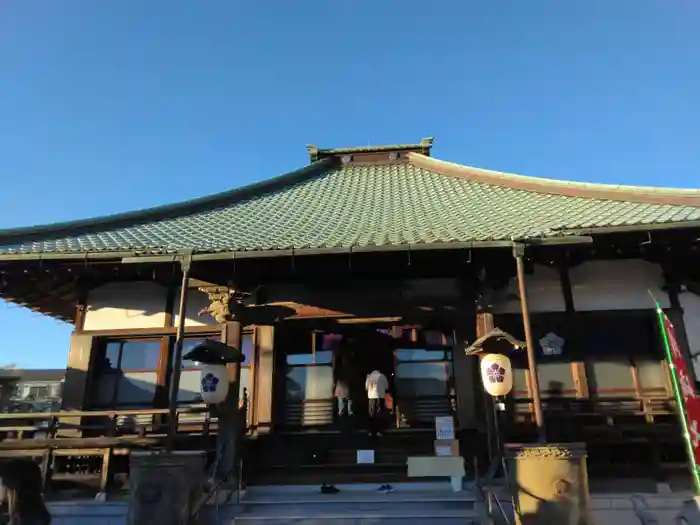 宝蔵寺の本殿