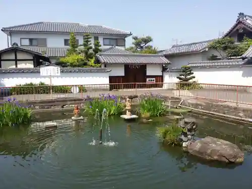 誉田八幡宮の庭園