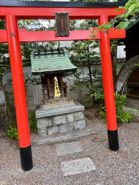 天孫神社の{uncategorized: "未分類", other: "その他", undefined: "問題あり", building: "その他建物", grave: "お墓", sacred_gate: "鳥居", guardian: "狛犬", statue: "像", buddha: "仏像", history: "歴史", nature: "自然", garden: "庭園", animal: "動物", pagoda: "塔", temizu: "手水舎", mountain_gate: "山門・神門", sanctuary: "本殿・本堂", subordinate: "末社・摂社", art: "芸術", scenery: "景色", jizo: "地蔵", ema: "絵馬", goshuin: "御朱印", omikuji: "おみくじ", items: "授与品その他", amulet: "お守り", goshuincho: "御朱印帳", eats: "食事", festival: "お祭り", votive_dance: "神楽", shichigosan: "七五三参", wedding: "結婚式", experience: "体験その他", initially: "初詣", around: "周辺", anti_infection: "感染症対策"}