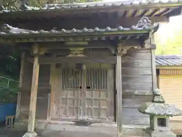 八幡神社の本殿・本堂