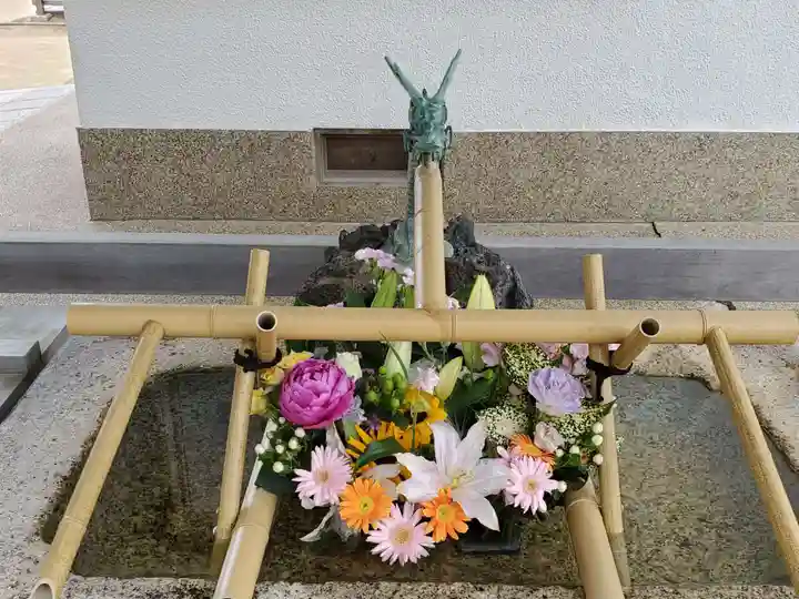 舞子六神社/まいこむの宮の手水舎