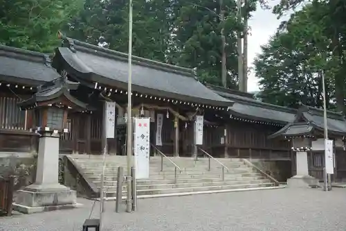 飛驒一宮水無神社の本殿・本堂