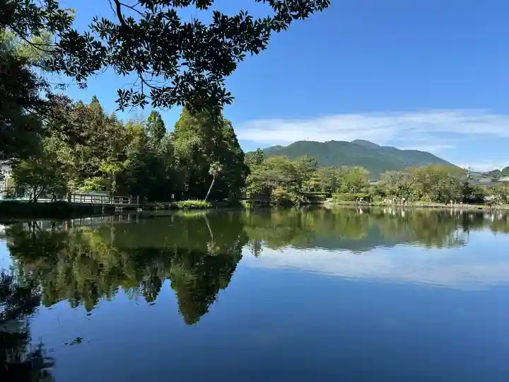 天祖神社の{uncategorized: "未分類", other: "その他", undefined: "問題あり", building: "その他建物", grave: "お墓", sacred_gate: "鳥居", guardian: "狛犬", statue: "像", buddha: "仏像", history: "歴史", nature: "自然", garden: "庭園", animal: "動物", pagoda: "塔", temizu: "手水舎", mountain_gate: "山門・神門", sanctuary: "本殿・本堂", subordinate: "末社・摂社", art: "芸術", scenery: "景色", jizo: "地蔵", ema: "絵馬", goshuin: "御朱印", omikuji: "おみくじ", items: "授与品その他", amulet: "お守り", goshuincho: "御朱印帳", eats: "食事", festival: "お祭り", votive_dance: "神楽", shichigosan: "七五三参", wedding: "結婚式", experience: "体験その他", initially: "初詣", around: "周辺", anti_infection: "感染症対策"}