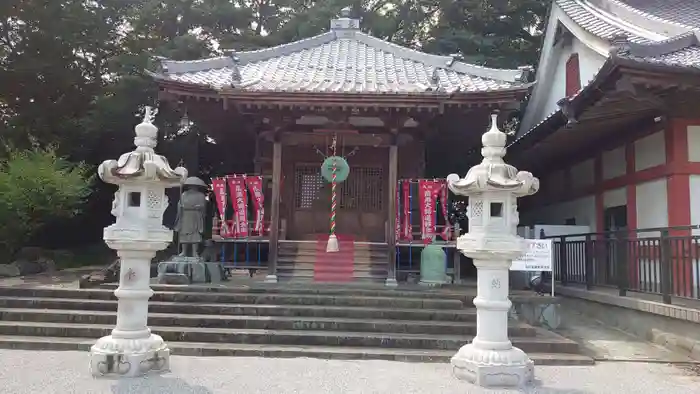 照明寺　(反町薬師尊)の本殿