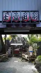 羽田神社の山門