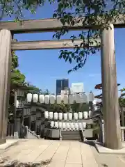 伊勢山皇大神宮の鳥居