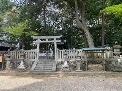 八坂神社の{uncategorized: "未分類", other: "その他", undefined: "問題あり", building: "その他建物", grave: "お墓", sacred_gate: "鳥居", guardian: "狛犬", statue: "像", buddha: "仏像", history: "歴史", nature: "自然", garden: "庭園", animal: "動物", pagoda: "塔", temizu: "手水舎", mountain_gate: "山門・神門", sanctuary: "本殿・本堂", subordinate: "末社・摂社", art: "芸術", scenery: "景色", jizo: "地蔵", ema: "絵馬", goshuin: "御朱印", omikuji: "おみくじ", items: "授与品その他", amulet: "お守り", goshuincho: "御朱印帳", eats: "食事", festival: "お祭り", votive_dance: "神楽", shichigosan: "七五三参", wedding: "結婚式", experience: "体験その他", initially: "初詣", around: "周辺", anti_infection: "感染症対策"}
