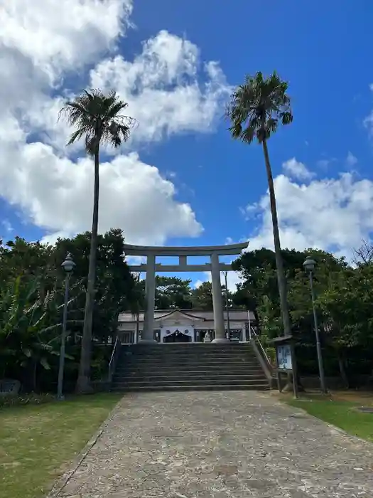 沖縄県護国神社の鳥居