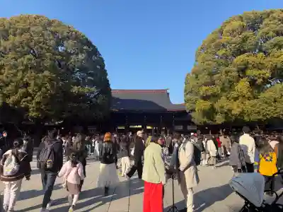 明治神宮の{uncategorized: "未分類", other: "その他", undefined: "問題あり", building: "その他建物", grave: "お墓", sacred_gate: "鳥居", guardian: "狛犬", statue: "像", buddha: "仏像", history: "歴史", nature: "自然", garden: "庭園", animal: "動物", pagoda: "塔", temizu: "手水舎", mountain_gate: "山門・神門", sanctuary: "本殿・本堂", subordinate: "末社・摂社", art: "芸術", scenery: "景色", jizo: "地蔵", ema: "絵馬", goshuin: "御朱印", omikuji: "おみくじ", items: "授与品その他", amulet: "お守り", goshuincho: "御朱印帳", eats: "食事", festival: "お祭り", votive_dance: "神楽", shichigosan: "七五三参", wedding: "結婚式", experience: "体験その他", initially: "初詣", around: "周辺", anti_infection: "感染症対策"}