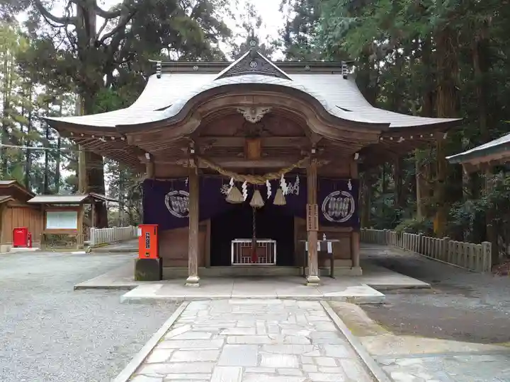 草部吉見神社の本殿・本堂