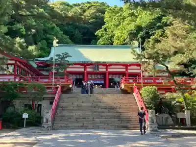 赤間神宮の{uncategorized: "未分類", other: "その他", undefined: "問題あり", building: "その他建物", grave: "お墓", sacred_gate: "鳥居", guardian: "狛犬", statue: "像", buddha: "仏像", history: "歴史", nature: "自然", garden: "庭園", animal: "動物", pagoda: "塔", temizu: "手水舎", mountain_gate: "山門・神門", sanctuary: "本殿・本堂", subordinate: "末社・摂社", art: "芸術", scenery: "景色", jizo: "地蔵", ema: "絵馬", goshuin: "御朱印", omikuji: "おみくじ", items: "授与品その他", amulet: "お守り", goshuincho: "御朱印帳", eats: "食事", festival: "お祭り", votive_dance: "神楽", shichigosan: "七五三参", wedding: "結婚式", experience: "体験その他", initially: "初詣", around: "周辺", anti_infection: "感染症対策"}
