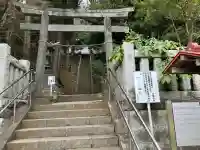 舞岡八幡宮の{uncategorized: "未分類", other: "その他", undefined: "問題あり", building: "その他建物", grave: "お墓", sacred_gate: "鳥居", guardian: "狛犬", statue: "像", buddha: "仏像", history: "歴史", nature: "自然", garden: "庭園", animal: "動物", pagoda: "塔", temizu: "手水舎", mountain_gate: "山門・神門", sanctuary: "本殿・本堂", subordinate: "末社・摂社", art: "芸術", scenery: "景色", jizo: "地蔵", ema: "絵馬", goshuin: "御朱印", omikuji: "おみくじ", items: "授与品その他", amulet: "お守り", goshuincho: "御朱印帳", eats: "食事", festival: "お祭り", votive_dance: "神楽", shichigosan: "七五三参", wedding: "結婚式", experience: "体験その他", initially: "初詣", around: "周辺", anti_infection: "感染症対策"}