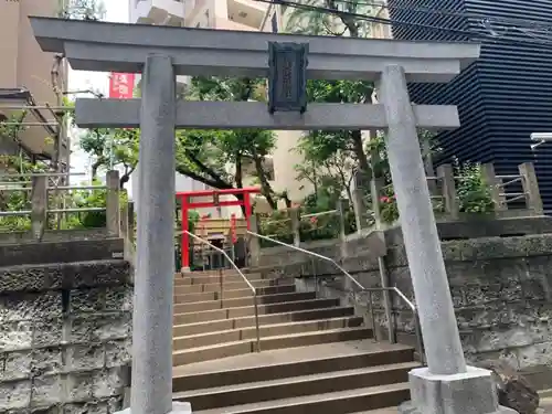 妻戀神社の鳥居