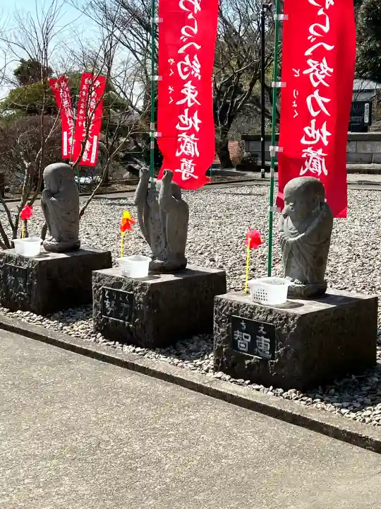 金乗院(那須波切不動尊) の{uncategorized: "未分類", other: "その他", undefined: "問題あり", building: "その他建物", grave: "お墓", sacred_gate: "鳥居", guardian: "狛犬", statue: "像", buddha: "仏像", history: "歴史", nature: "自然", garden: "庭園", animal: "動物", pagoda: "塔", temizu: "手水舎", mountain_gate: "山門・神門", sanctuary: "本殿・本堂", subordinate: "末社・摂社", art: "芸術", scenery: "景色", jizo: "地蔵", ema: "絵馬", goshuin: "御朱印", omikuji: "おみくじ", items: "授与品その他", amulet: "お守り", goshuincho: "御朱印帳", eats: "食事", festival: "お祭り", votive_dance: "神楽", shichigosan: "七五三参", wedding: "結婚式", experience: "体験その他", initially: "初詣", around: "周辺", anti_infection: "感染症対策"}