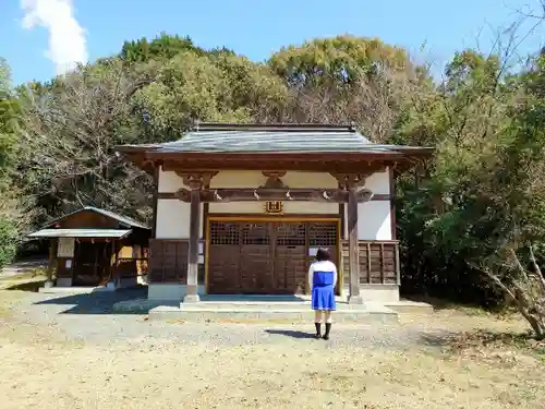 兼山神社の本殿・本堂