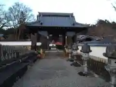 櫟野寺の山門