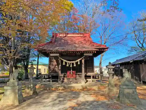 七本木神社の本殿