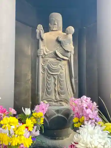 眞性寺の{uncategorized: "未分類", other: "その他", undefined: "問題あり", building: "その他建物", grave: "お墓", sacred_gate: "鳥居", guardian: "狛犬", statue: "像", buddha: "仏像", history: "歴史", nature: "自然", garden: "庭園", animal: "動物", pagoda: "塔", temizu: "手水舎", mountain_gate: "山門・神門", sanctuary: "本殿・本堂", subordinate: "末社・摂社", art: "芸術", scenery: "景色", jizo: "地蔵", ema: "絵馬", goshuin: "御朱印", omikuji: "おみくじ", items: "授与品その他", amulet: "お守り", goshuincho: "御朱印帳", eats: "食事", festival: "お祭り", votive_dance: "神楽", shichigosan: "七五三参", wedding: "結婚式", experience: "体験その他", initially: "初詣", around: "周辺", anti_infection: "感染症対策"}