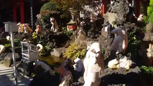 京濱伏見稲荷神社の狛犬