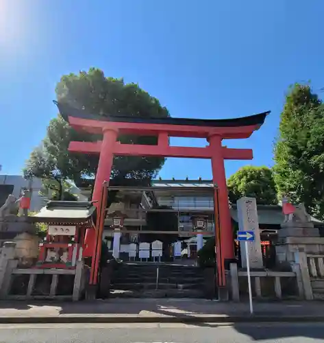 京濱伏見稲荷神社の鳥居