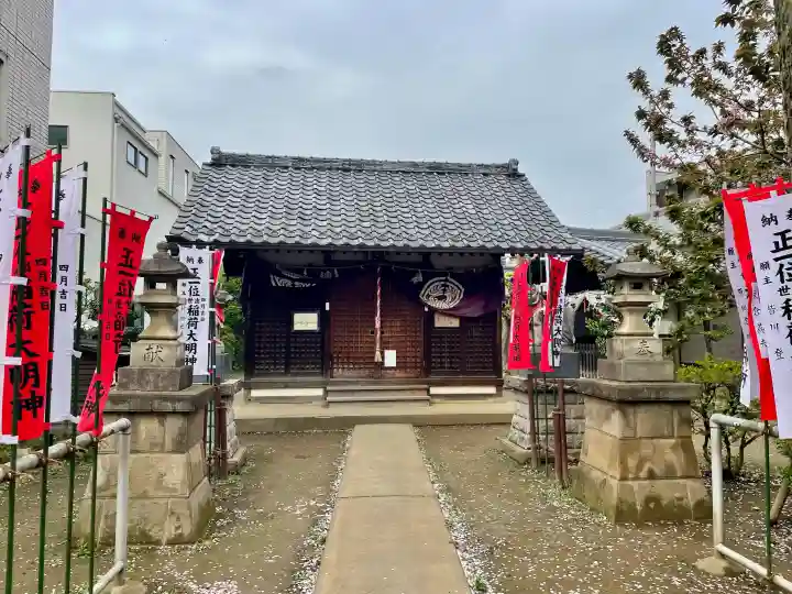 出世稲荷神社の{uncategorized: "未分類", other: "その他", undefined: "問題あり", building: "その他建物", grave: "お墓", sacred_gate: "鳥居", guardian: "狛犬", statue: "像", buddha: "仏像", history: "歴史", nature: "自然", garden: "庭園", animal: "動物", pagoda: "塔", temizu: "手水舎", mountain_gate: "山門・神門", sanctuary: "本殿・本堂", subordinate: "末社・摂社", art: "芸術", scenery: "景色", jizo: "地蔵", ema: "絵馬", goshuin: "御朱印", omikuji: "おみくじ", items: "授与品その他", amulet: "お守り", goshuincho: "御朱印帳", eats: "食事", festival: "お祭り", votive_dance: "神楽", shichigosan: "七五三参", wedding: "結婚式", experience: "体験その他", initially: "初詣", around: "周辺", anti_infection: "感染症対策"}