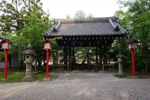 市原稲荷神社の手水舎