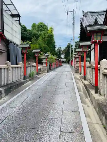 艮神社の建物その他