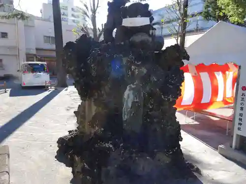 お三の宮日枝神社の狛犬