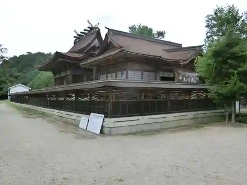 中山神社の本殿