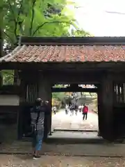 香積寺の山門