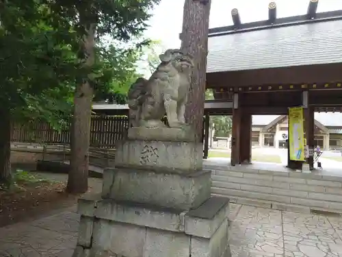 帯廣神社の狛犬