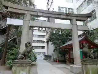日本橋日枝神社の鳥居