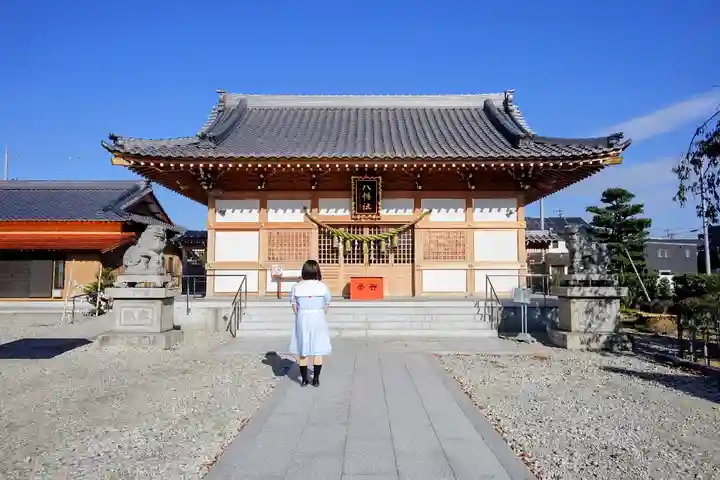 南明治八幡社の本殿・本堂