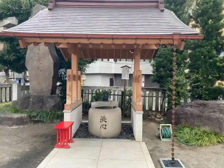 鶴見神社の手水舎