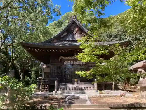 南豫護国神社の本殿