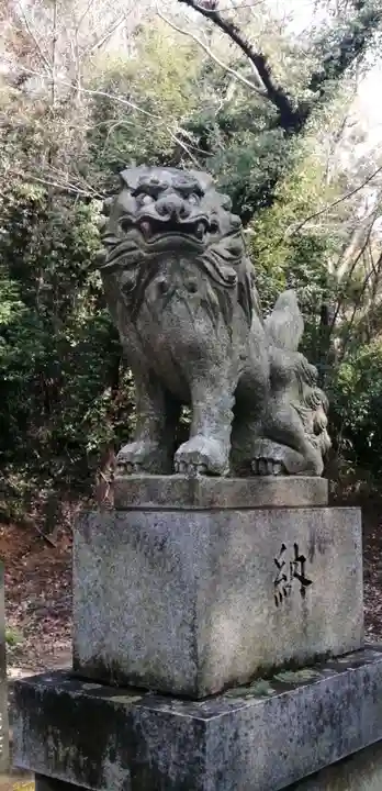 熊野神社の狛犬