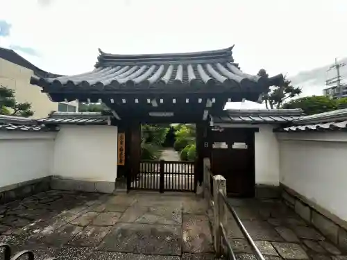 太子堂　白毫寺の{uncategorized: "未分類", other: "その他", undefined: "問題あり", building: "その他建物", grave: "お墓", sacred_gate: "鳥居", guardian: "狛犬", statue: "像", buddha: "仏像", history: "歴史", nature: "自然", garden: "庭園", animal: "動物", pagoda: "塔", temizu: "手水舎", mountain_gate: "山門・神門", sanctuary: "本殿・本堂", subordinate: "末社・摂社", art: "芸術", scenery: "景色", jizo: "地蔵", ema: "絵馬", goshuin: "御朱印", omikuji: "おみくじ", items: "授与品その他", amulet: "お守り", goshuincho: "御朱印帳", eats: "食事", festival: "お祭り", votive_dance: "神楽", shichigosan: "七五三参", wedding: "結婚式", experience: "体験その他", initially: "初詣", around: "周辺", anti_infection: "感染症対策"}