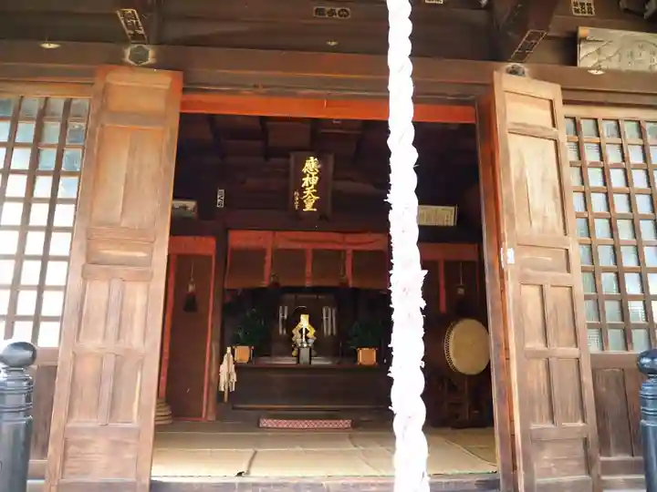 八幡神社の本殿・本堂