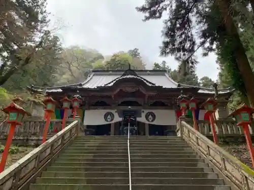 満願寺の本殿