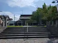 守りの神 藤基神社の山門・神門