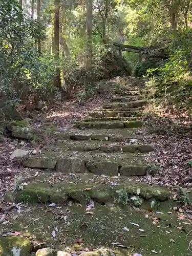 金屋神社の建物その他