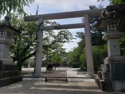 富山縣護國神社の鳥居