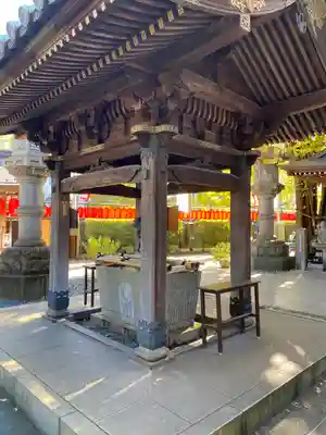 豊川稲荷東京別院の手水舎