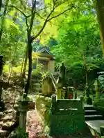 奥之院(岩屋寺)の像