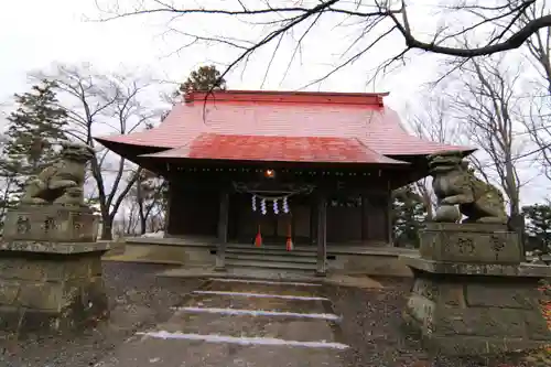 八幡神社の本殿・本堂