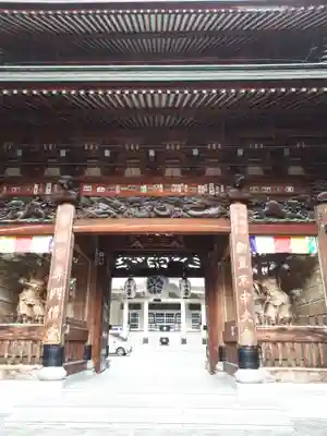 中央寺の山門・神門