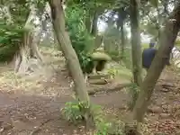 石廟(鎌倉市指定文化財石廟二基、名越切通古道沿い)の本殿・本堂